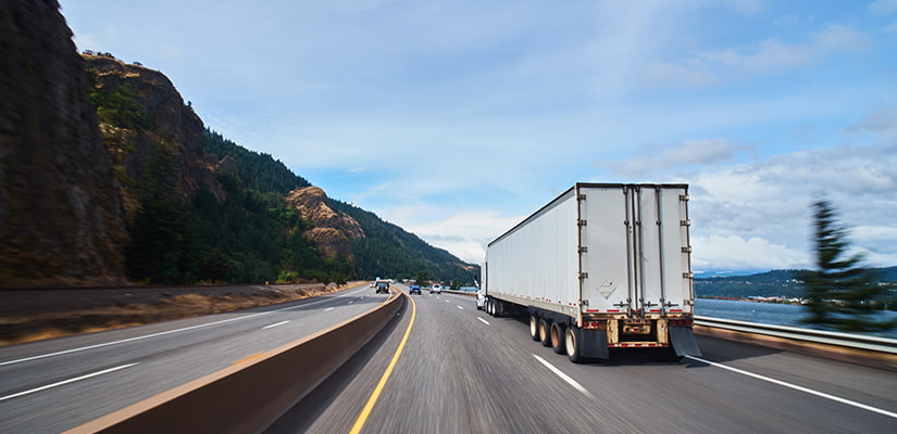 Міжнародні вантажоперевезення: переваги співпраці з професійною компанією