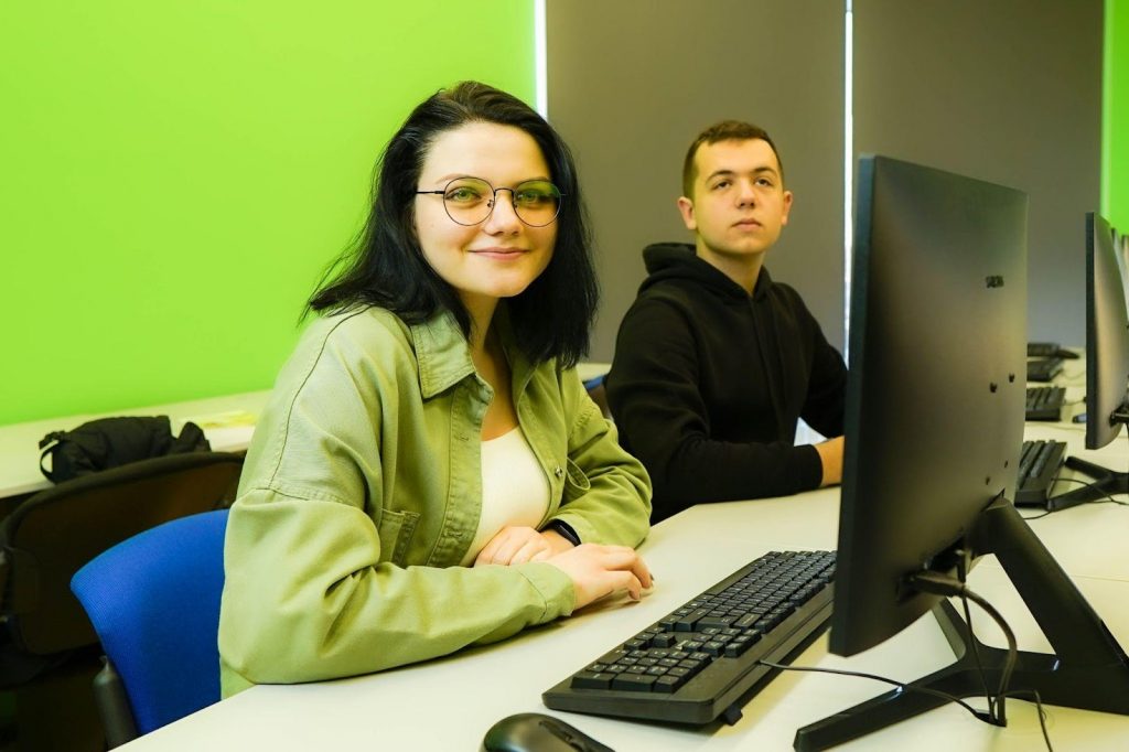 студенти 071 Облік і оподаткування Житомирська політехніка, навчання та практика