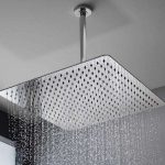 Сравнение тропического душа с обычными лейками: какие есть плюсы?