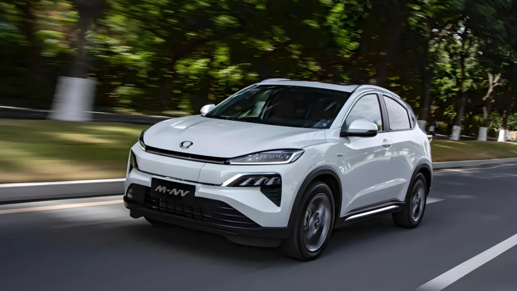 Honda M-NV: обзор, характеристики, запас хода и комплектации