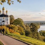 Ілюстрація до матеріалу «Чернігів для прогулянок: як побачити давнє місто над Десною без поспіху»